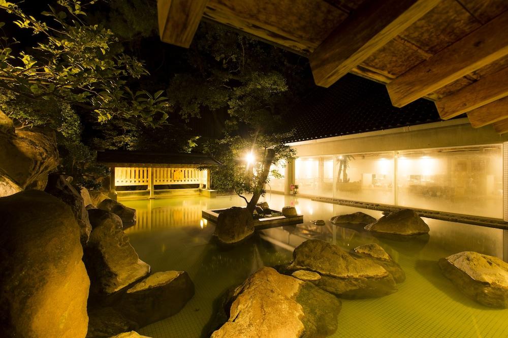Hotel Shiragiku Beppu Esterno foto